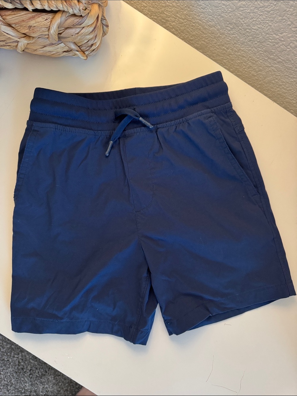 Boy’s Navy Blue Drawstring Shorts S (6-7)